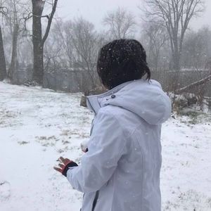 Meet your Posher, Avery